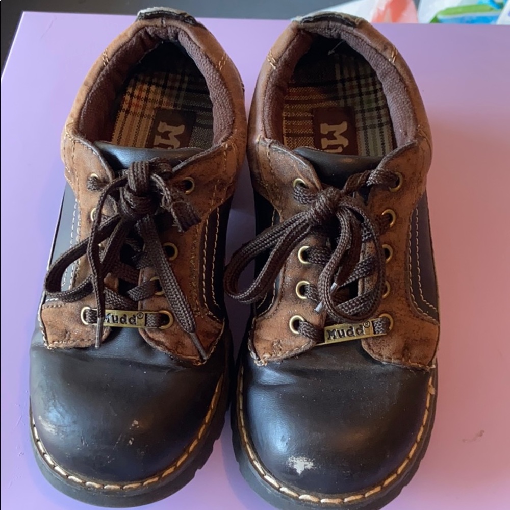 Mudd sneakers